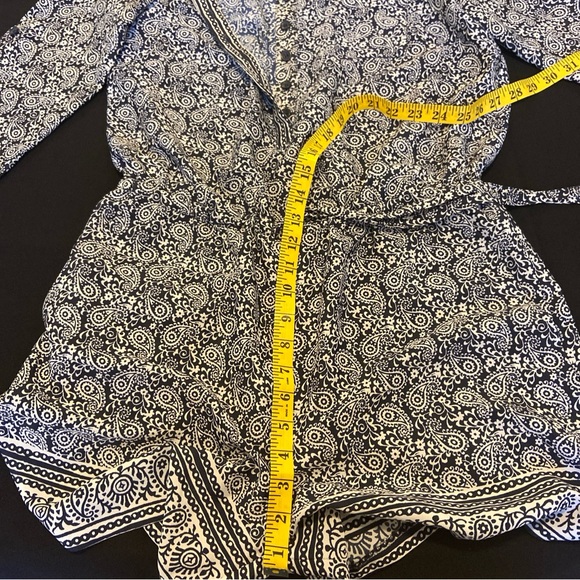 Ann Taylor Loft Aztec Long Sleeve Romper Sz 6 Navy Blue Geo Print Pockets - Picture 8 of 12
